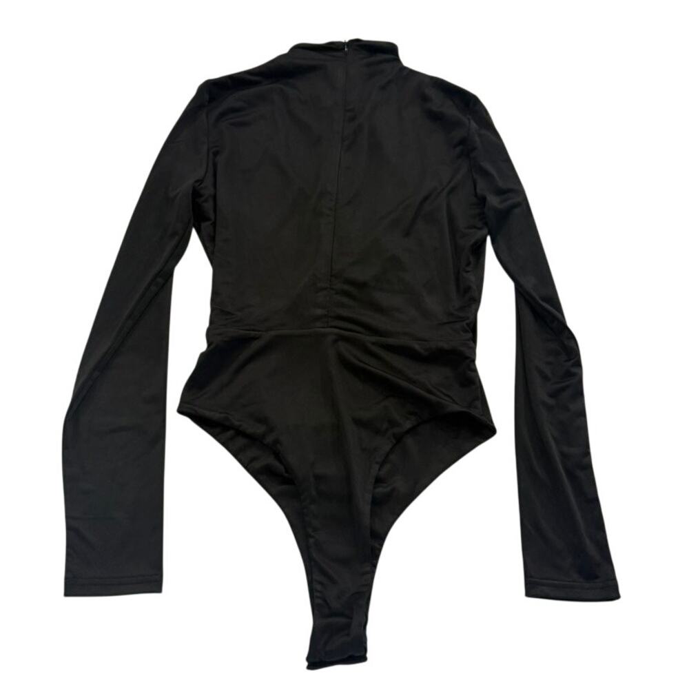 Superdown Sarah Cut Out Top in Black, Size M - Picture 6 of 7